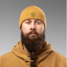 Шапка утеплена з гербом. Койот