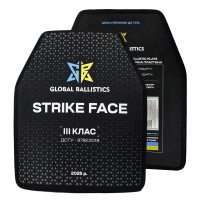 Поліетиленова бронеплита Strike Face  3-го класу. Вага 1,4 кг. Розмір 25 на 30 см.