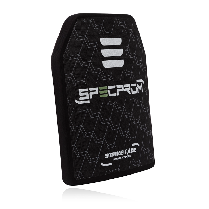 Поліетиленова бронеплита SPECPROM 3-го класу. Вага 1,4 кг. Розмір 25 на 30 см. Чорна.