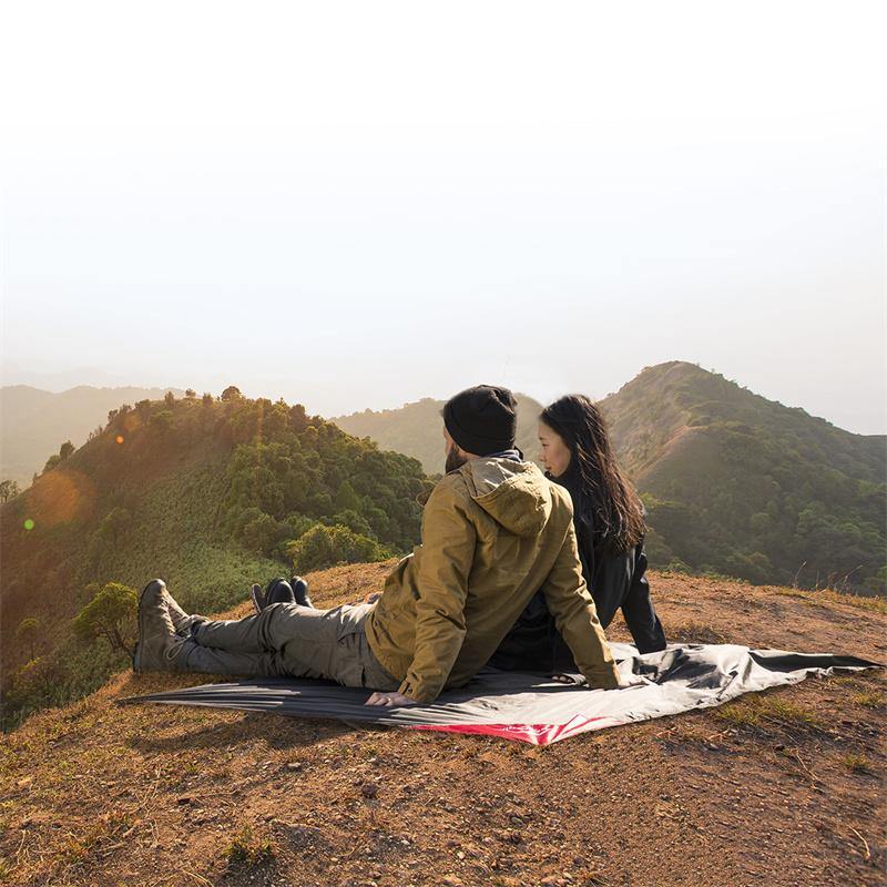 Килимок для пікніка водостійкий надлегкий Naturehike Moisture Picnic Mat NH17D050-B, 145x200 см, чорний