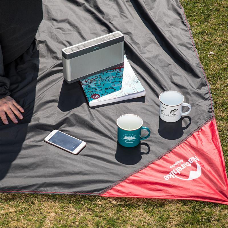 Килимок для пікніка водостійкий надлегкий Naturehike Moisture Picnic Mat NH17D050-B, 145x200 см, чорний