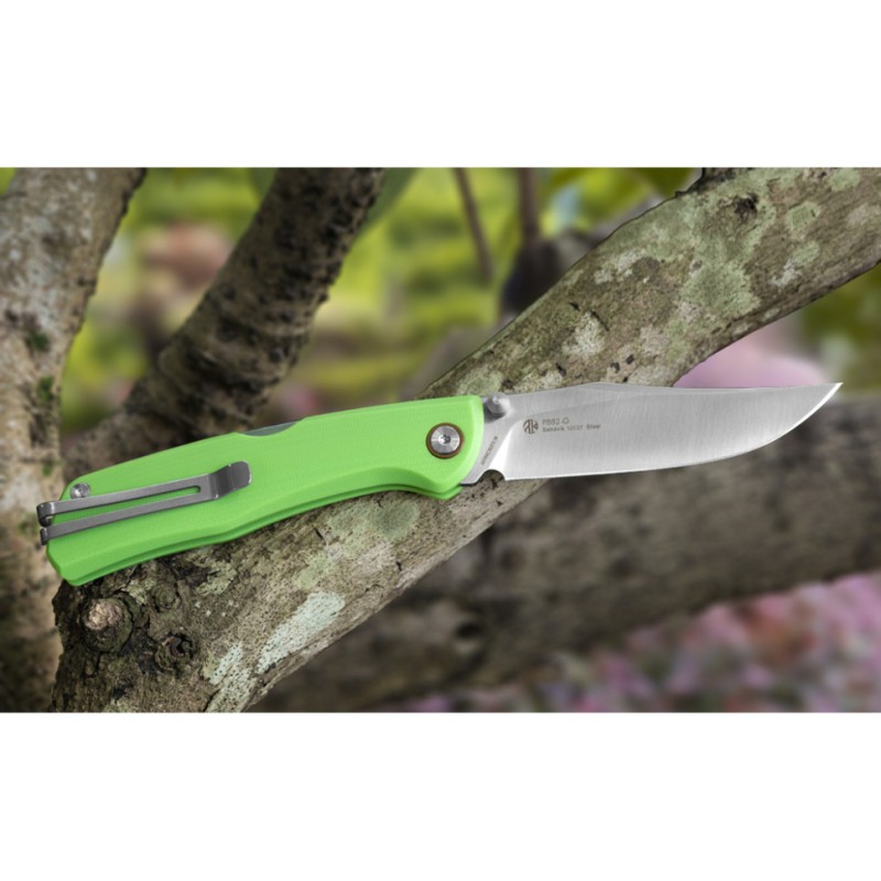 Ніж складаний туристичний Ruike P882-G, (8.5 см) 12C27 / G10 зелений