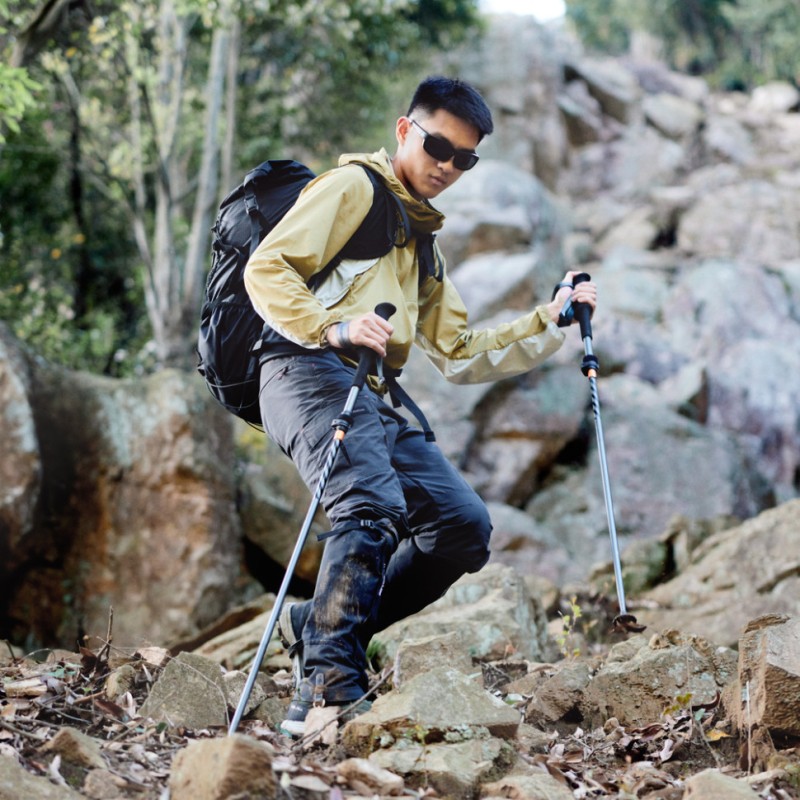 Трекінгова палиця Naturehike CNK2450DS013, 115-135 см, чорна
