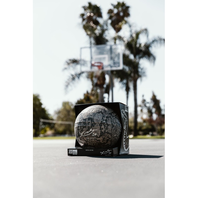 М'яч баскетбольний Spalding Kobe Bryant Snake Ball 76636Z