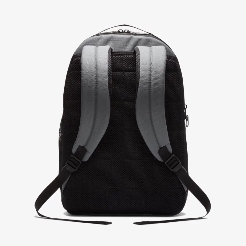 Рюкзак Nike NK BRSLA M BKPK-9.0 (24L) черный Уни 46x31x18 см