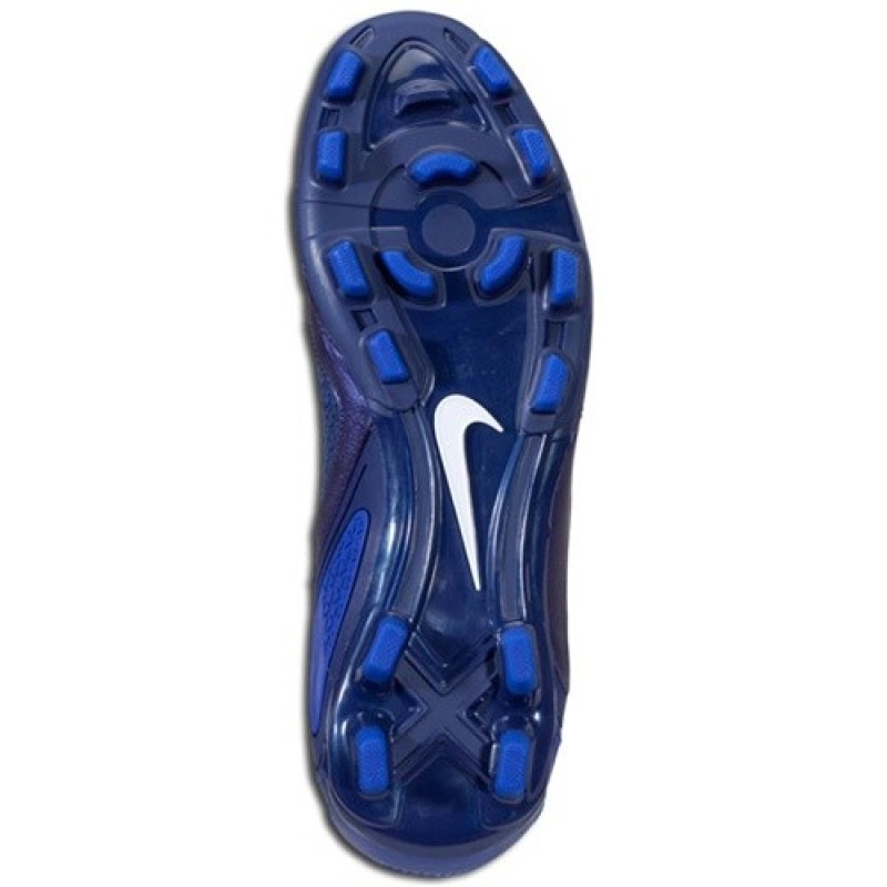 Бутси Nike CTR360 LIBRETTO II FG 40 (25 см)