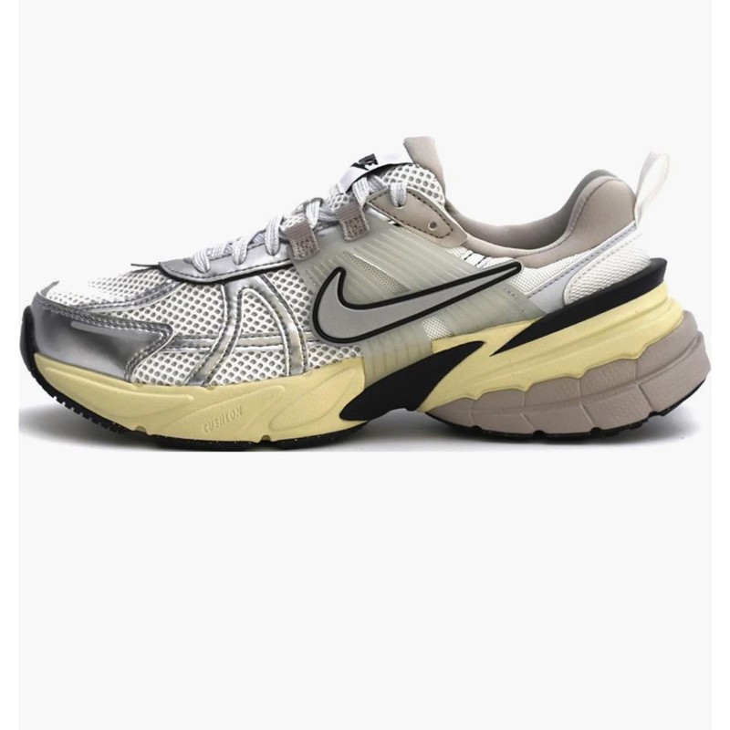 Кросівки жіночі Nike Wmns V2k Run (FD0736-100)
