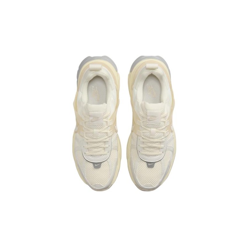 Кросівки жіночі Nike V2k Run 