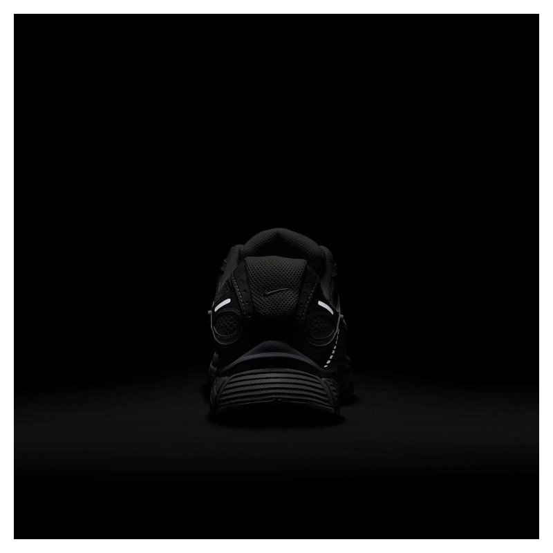 Кросівки жіночі Nike V5 Rnr White Black Metallic Silver (HQ7901-101)