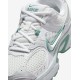 Кросівки жіночі Nike V5 Rnr (HQ7901-106)