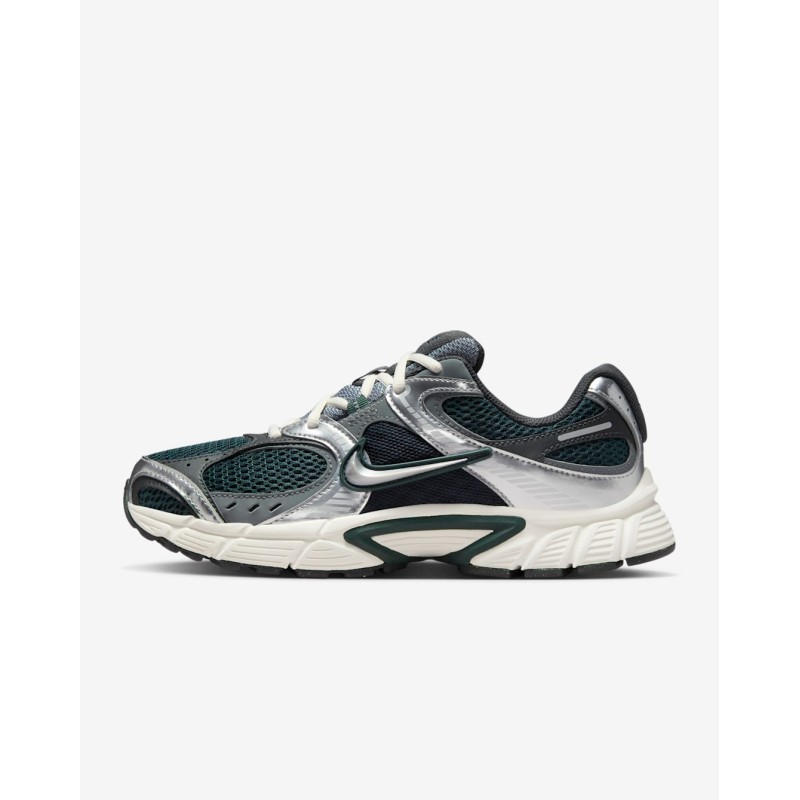 Кросівки жіночі Nike V5 Rnr (HQ7901-300)