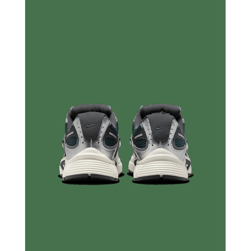 Кросівки жіночі Nike V5 Rnr (HQ7901-300)
