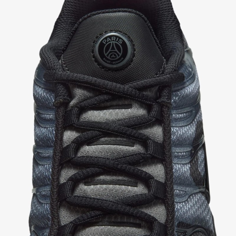 Кросівки чоловічі Nike Air Max Plus Prm (IB2253-001)