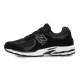 Кросівки чоловічі New Balance 2002R (M2002RBK)