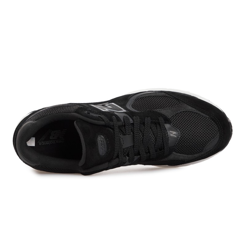 Кросівки чоловічі New Balance 2002R (M2002RBK)