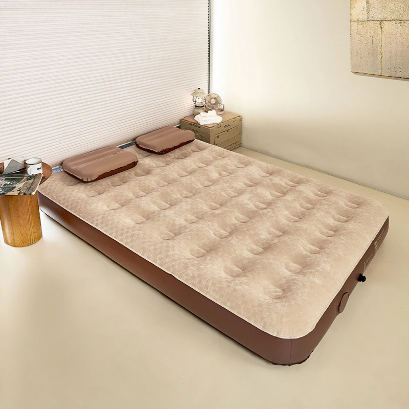 Матрац надувний тримісний з вбудованим насосом Mobi Garden Air Triple bed 26 см NX23663027 sand